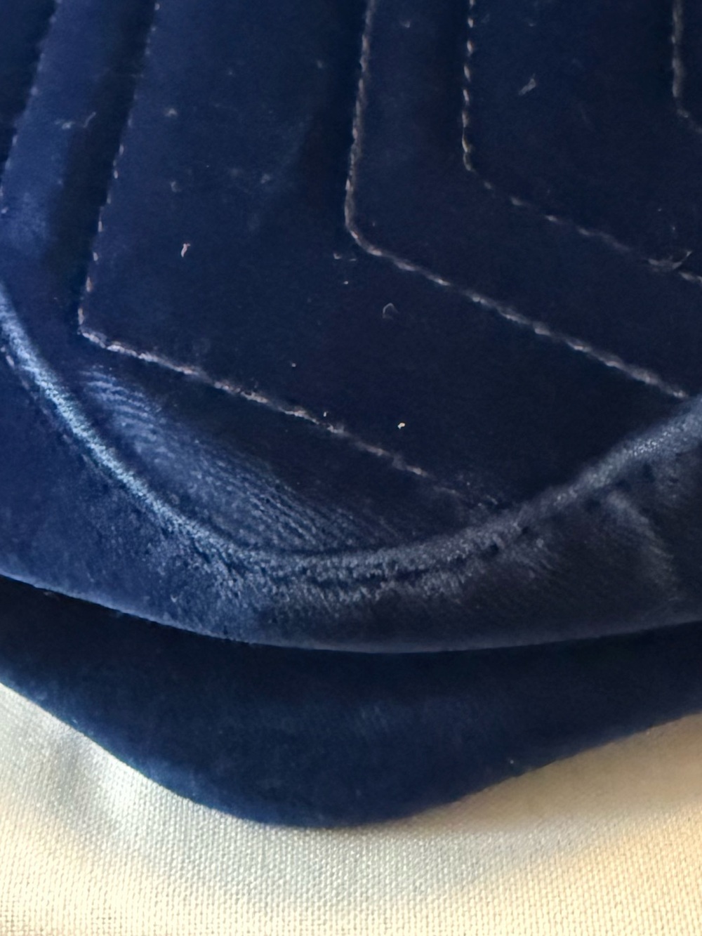 Gucci Royal Blue Velvet Marmont Shoulder Bag - Picture 7 of 12